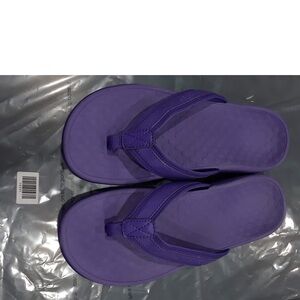 Vionic Women's Tide Perf Flip Flop Sandals Purple 8